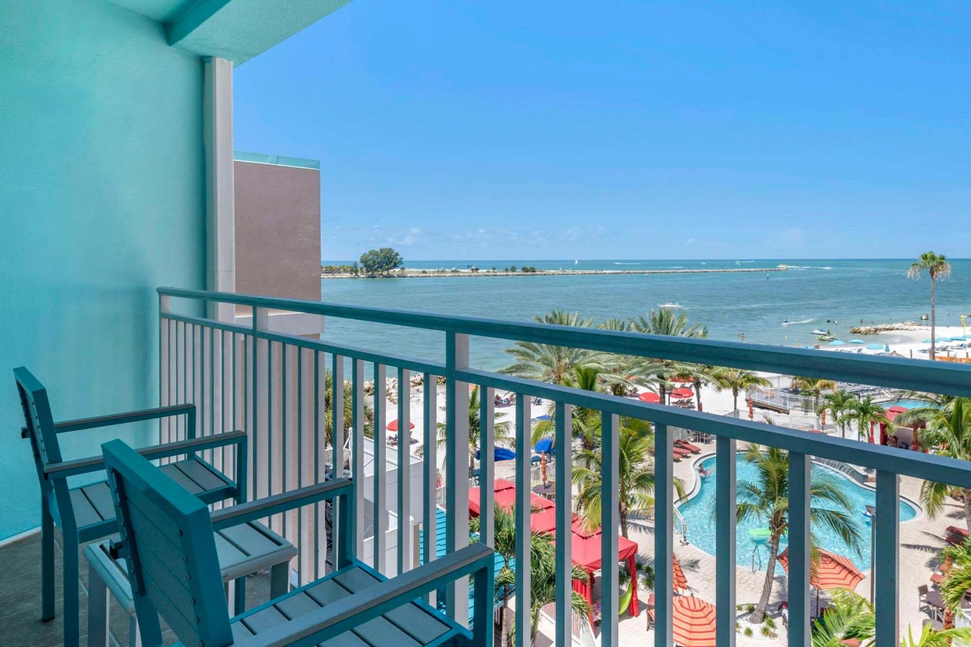 Winter The Dolphin'S Beach Club, Ascend Hotel Collection Clearwater Beach Exterior photo